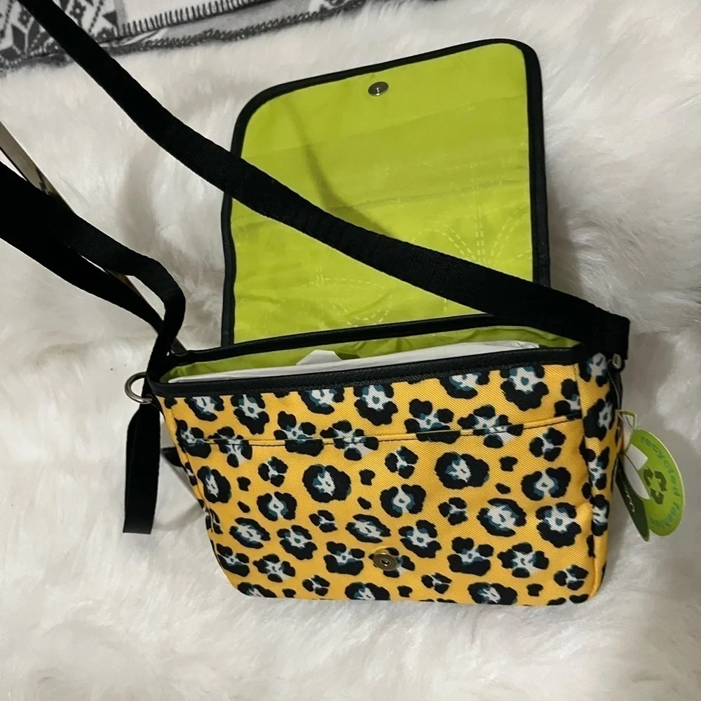 NWT LiLy Bloom Julia Crossbody- Bold Graphic Leopard Print